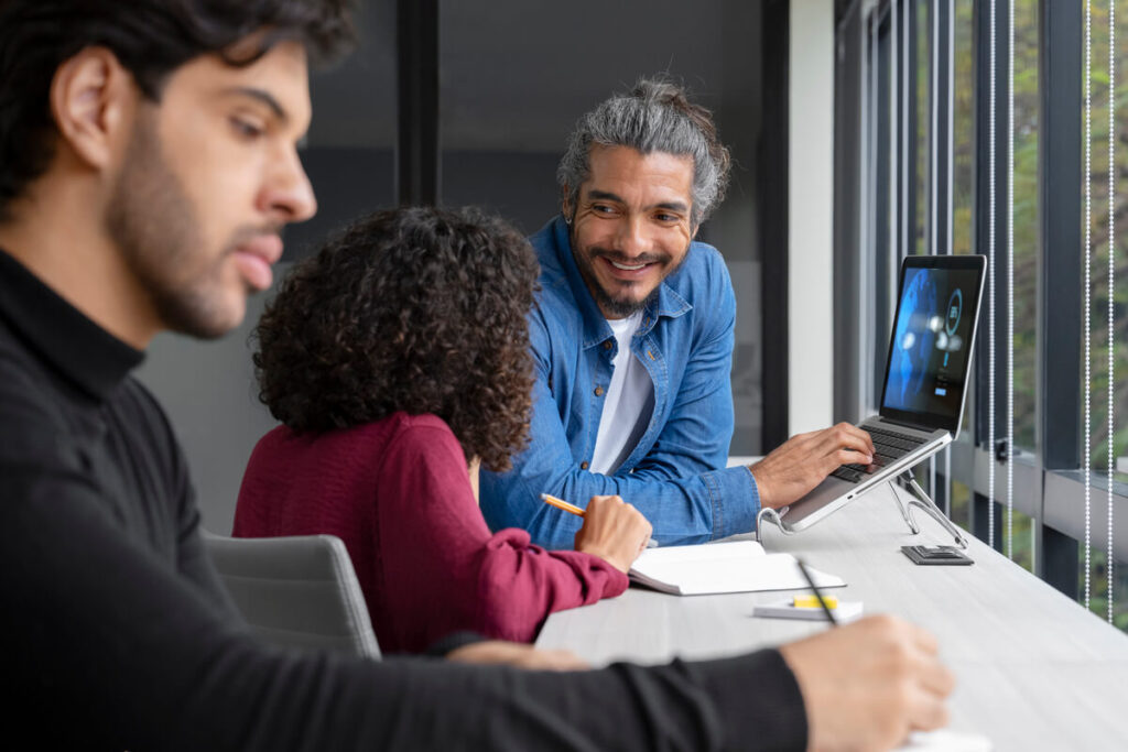Atelier de formation à l'intelligence artificielle pour cadres et dirigeants d'entreprise.