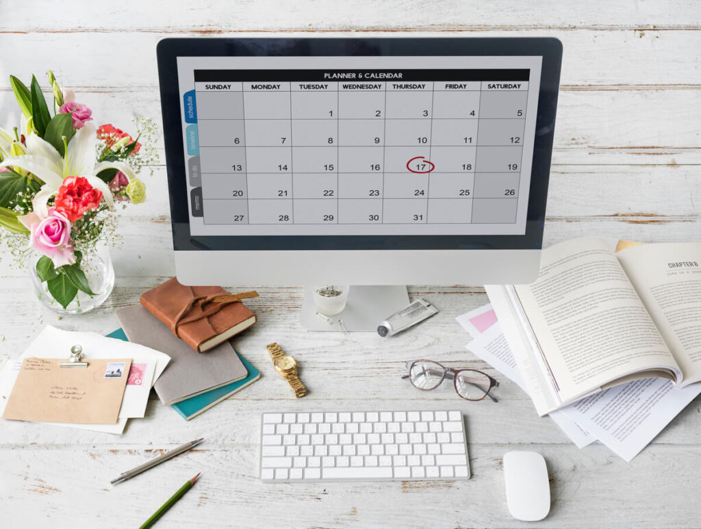 Repos compensateur et calendrier de travail hebdomadaire d'un salarié.